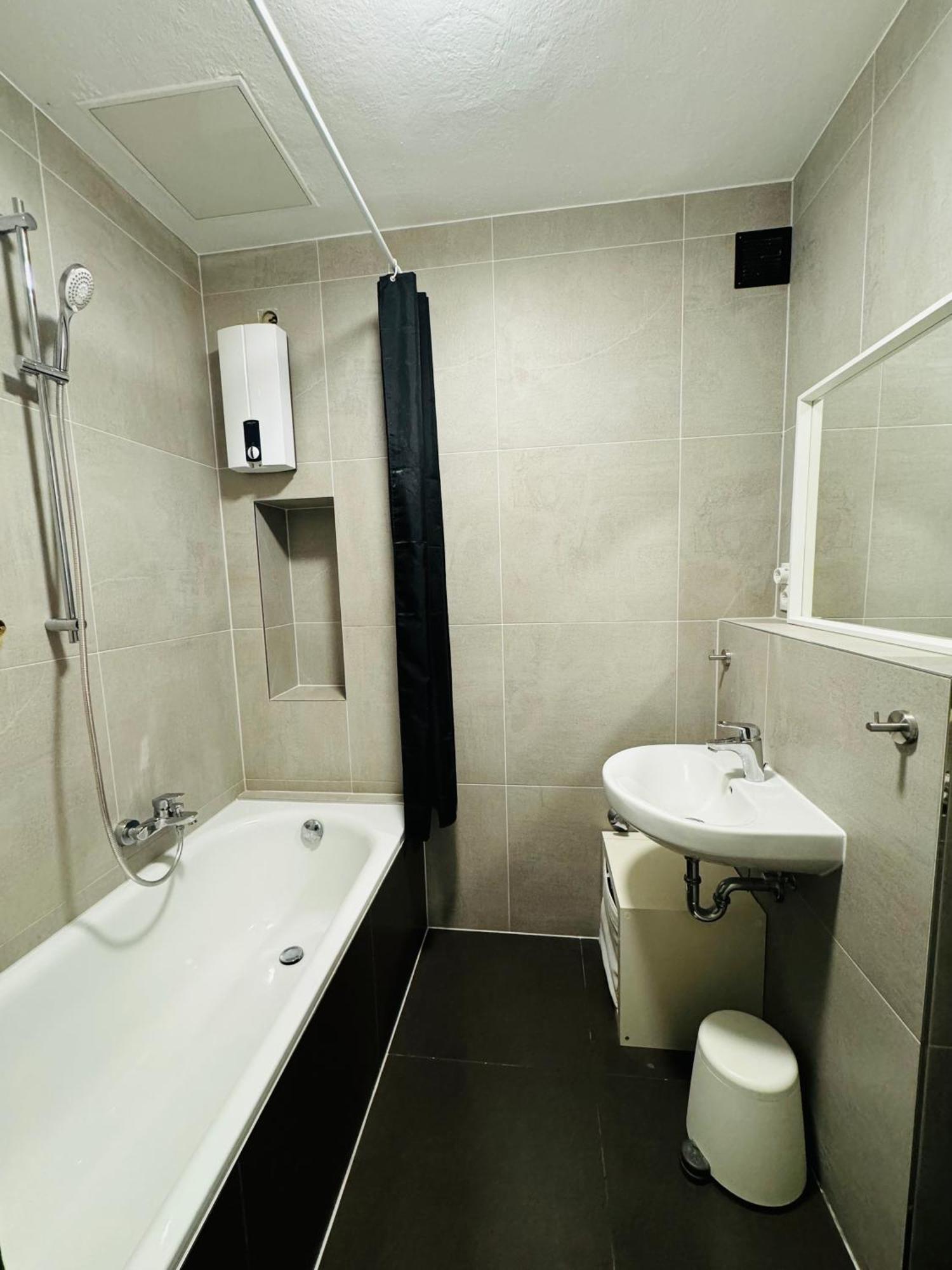 Zentrale Wohnung Mit Balkon Кобленц Экстерьер фото